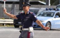 Novara: ubriaco al volante di un TIR fermato, beve davanti agli agenti