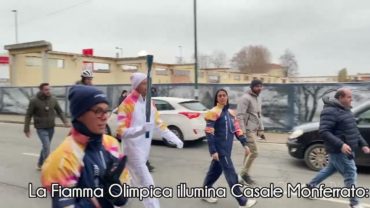 La Fiamma Olimpica illumina Casale Monferrato: città in festa per il passaggio della Staffetta