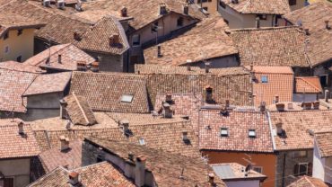 wood-roof-old-alley-wall-village-861096-pxhere.com
