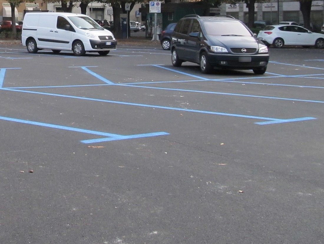 Casale Monferrato. Sospensione estiva del pagamento dei parcheggi